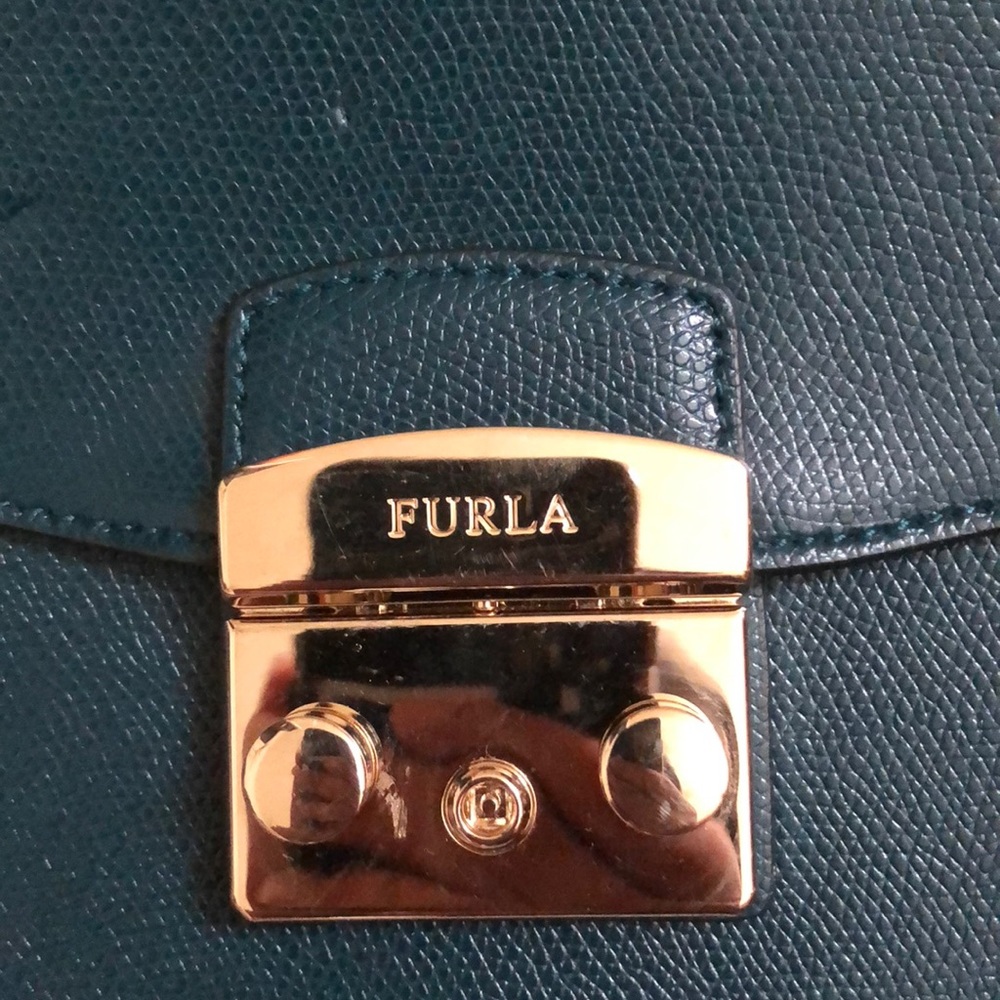 Furla Metropolis View 3
